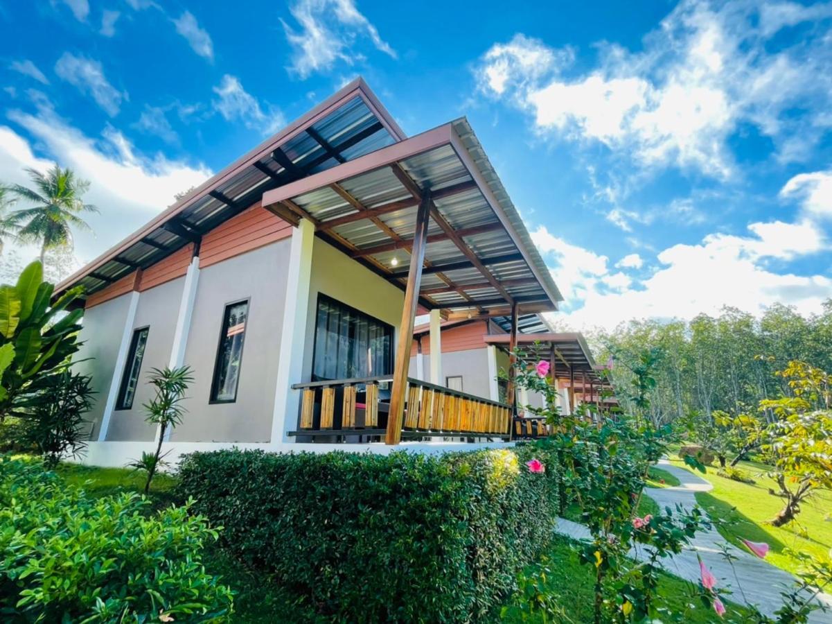 Phurin Thara Resort Ko Lanta Extérieur photo