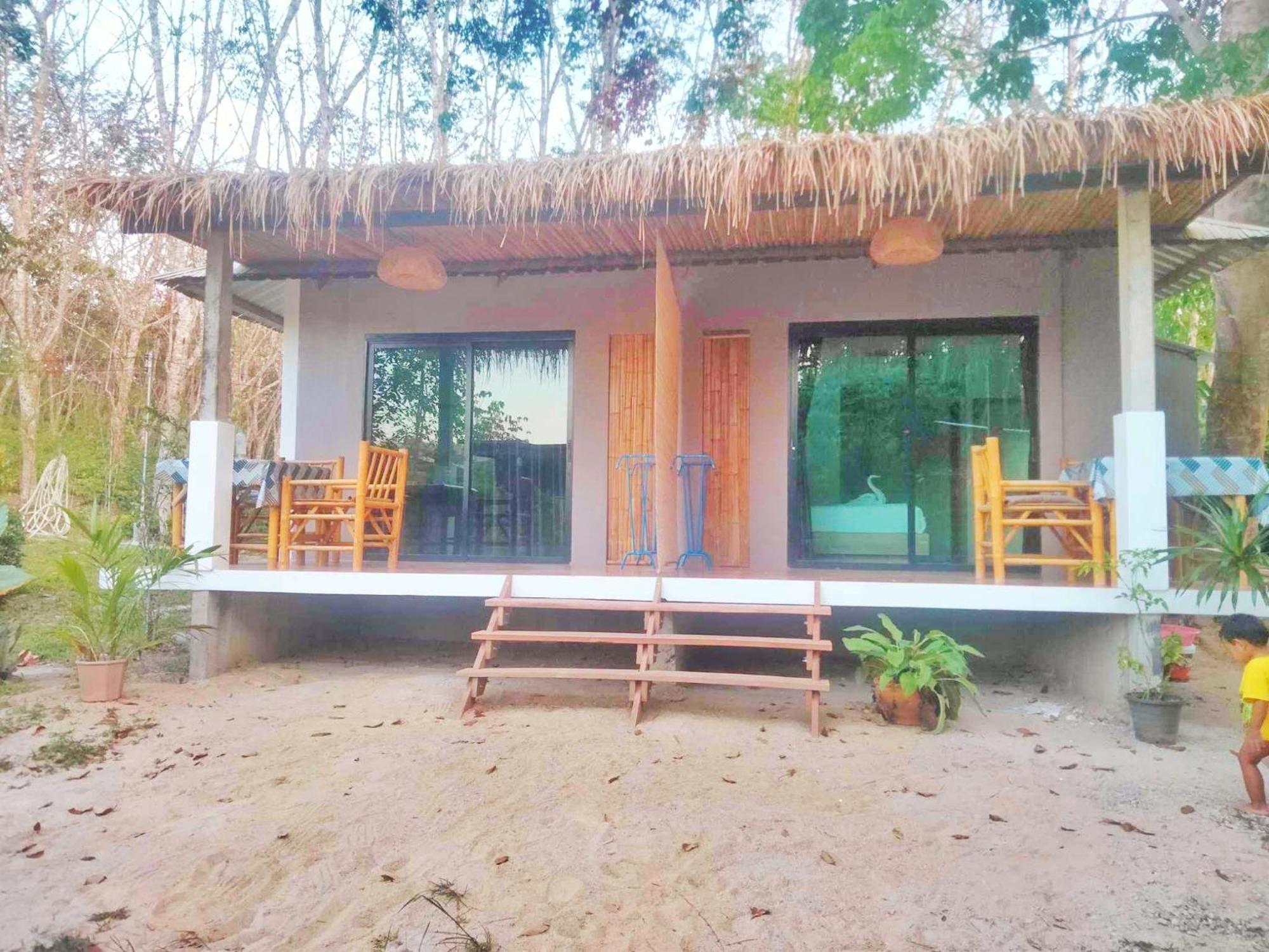 Phurin Thara Resort Ko Lanta Extérieur photo