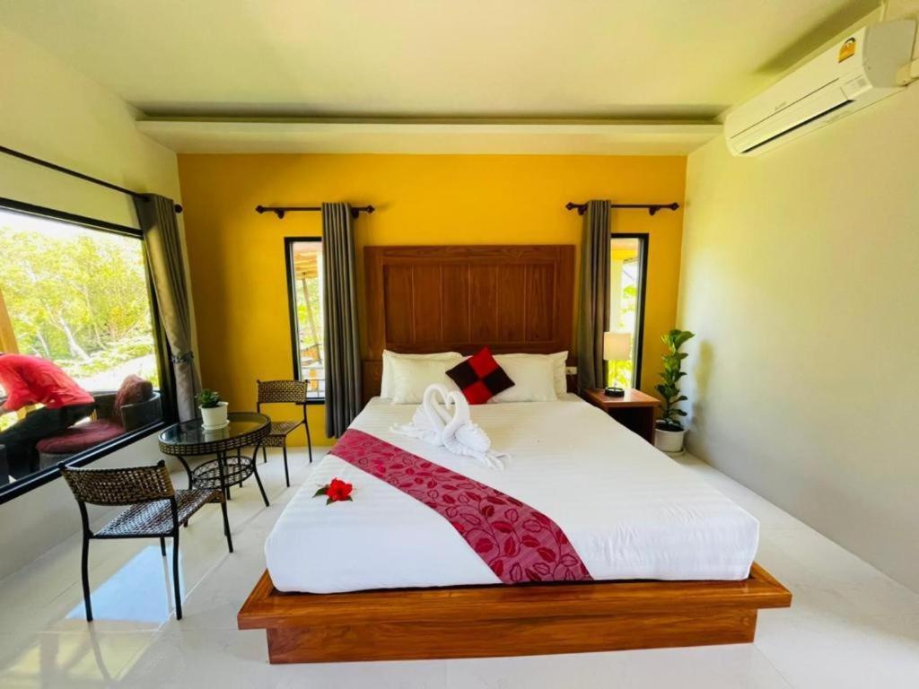 Phurin Thara Resort Ko Lanta Extérieur photo